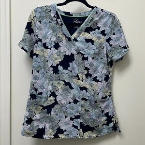 Healing Hands Flower scrub top size medium
